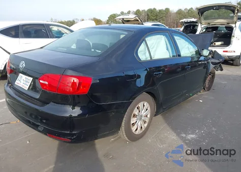 2014 Volkswagen Jetta 2.0L S z USA, uszkodzony, nr VIN 3VW2K7AJ1EM384858